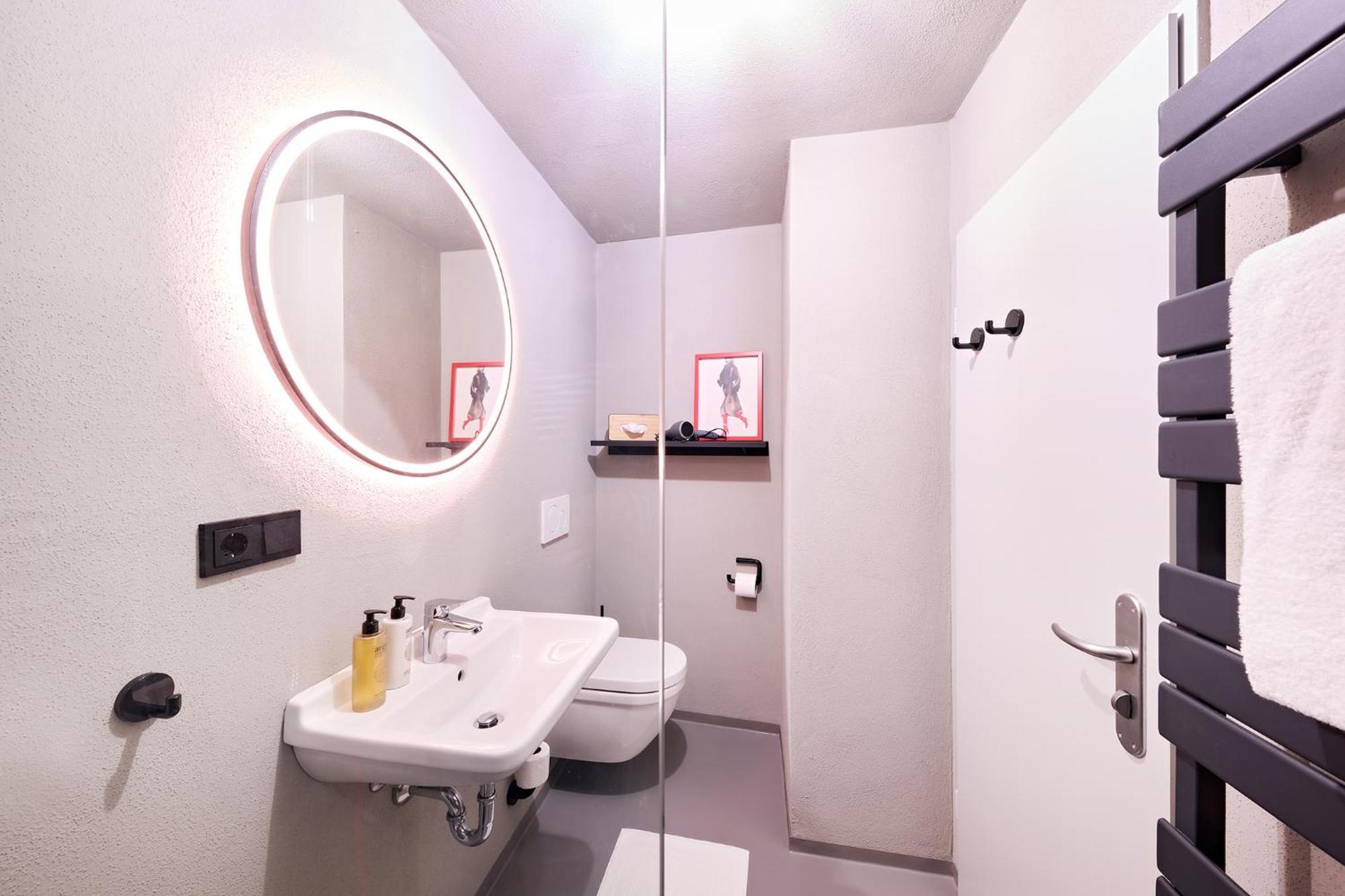 Appartamento Xzllenz Kueche Bad S-Bahn Parken Smart-Tv Wellbeing Neunkirchen am Sand Esterno foto